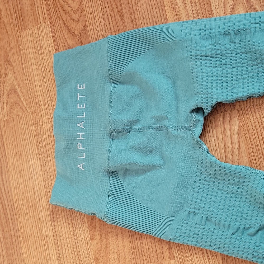 Alphalete halo leggings